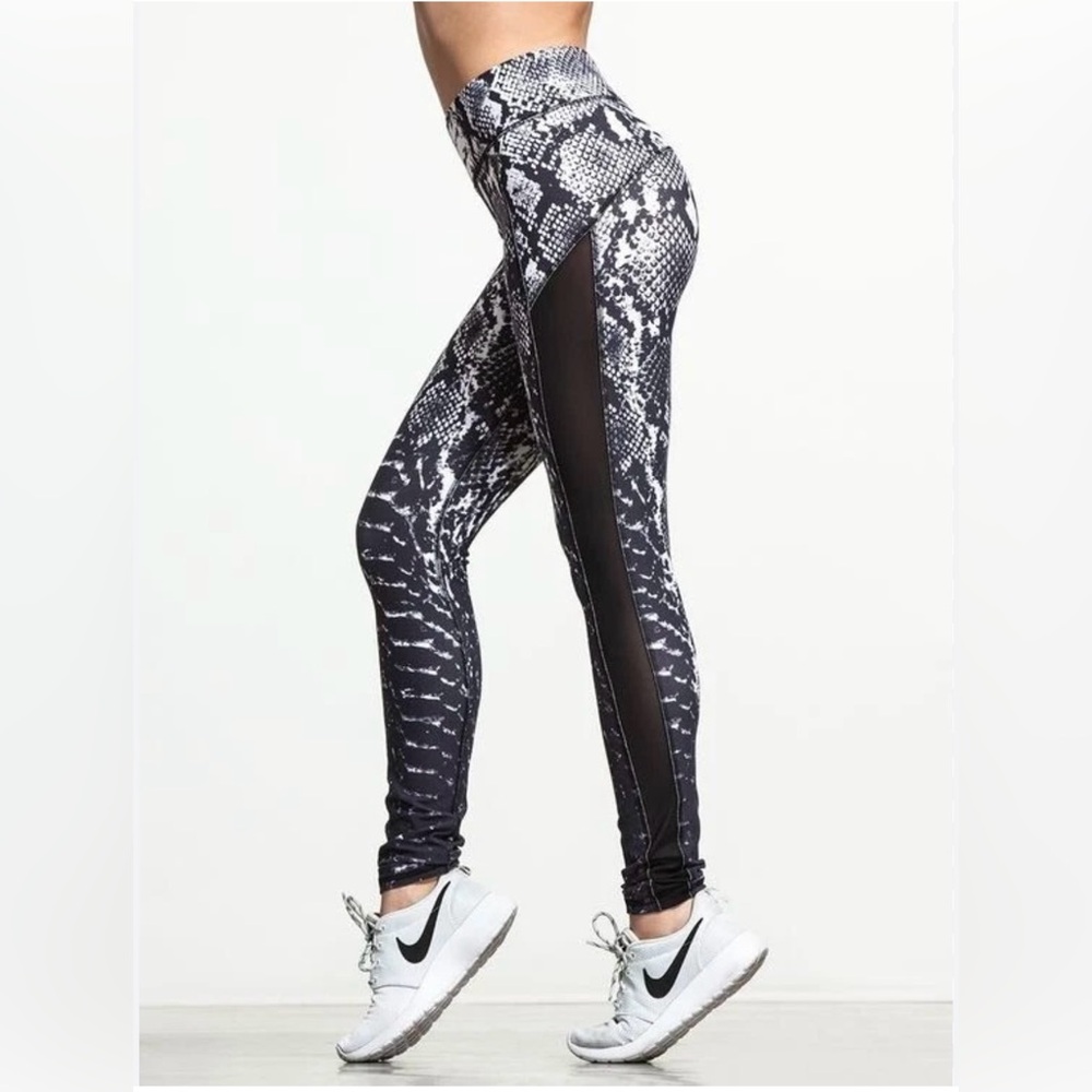 MICHI Stardust Snake
Python Print leggings size M… - image 1